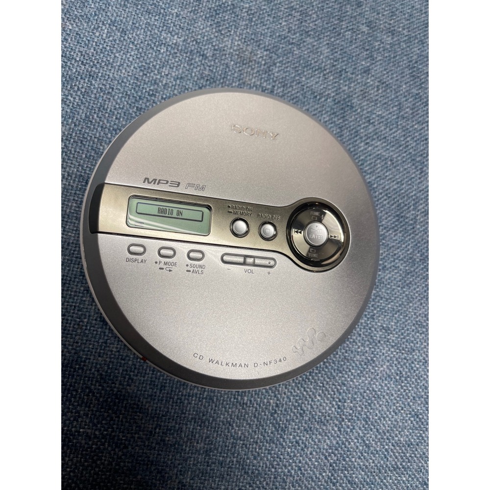 Sony CD Walkman D-NF340 Portable MP3 CD Player FM Radio G-Protection Silver